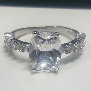 Sterling Silver Swarovski Crystal Ring Size 7